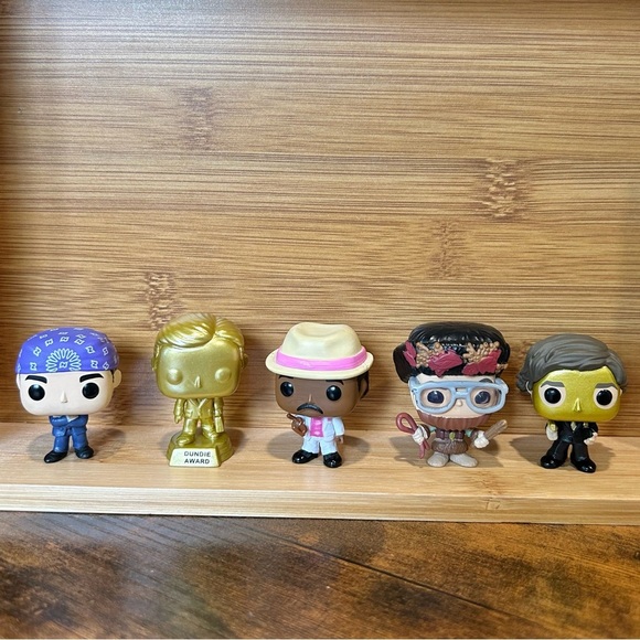 The Office Mini Funko Pocket Pops Bundle 5 Specialty Outfits Belsnickel Goldface - Picture 1 of 4